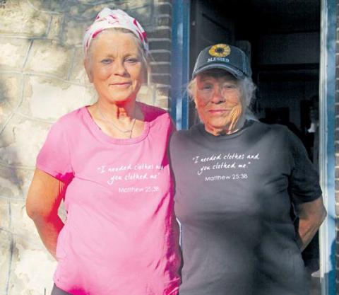 Volunteers Cindy Standridge and her mom, Carolyn Whisenant, paused for a photo during the annual Winter Coat Giveaway at Kingdom Threads Saturday, Oct. 26 across from First Baptist Church. Wyndi Veigel-Gaudette | Citizen staff photo