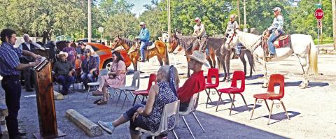 	Sermon on the MOUNT drew both equine and non-equine participants