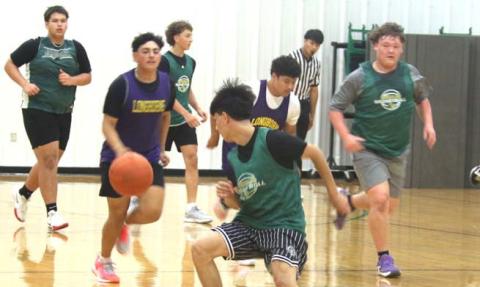 Dublin JV basketball boys recover the ball in a home game against Early Monday, June 23. The team split wins, beating Comanche 46-36 and Huckabay 66-64 and losing to Early 38-47 and Brownwood 40-50. Paul Gaudette | Citizen Staff Photo