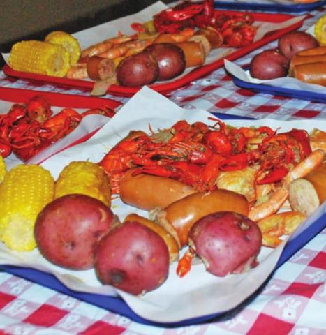 Smiles abound in Ragin’ fundraiser