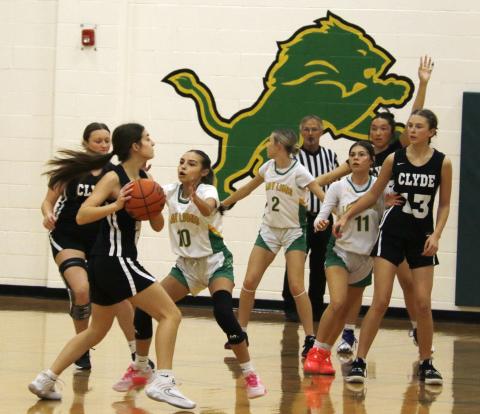 The JV Lady Lions started the Dec. 4-6 DABC tournament strong by conquering Clyde Gold 30-28 but lost their rematch 21-19. They fought strong against Clyde Black and Clifton but couldn’t gain another W with 47-30 and 34-12 losses respectively. Paul Gaudette | Citizen staff photo
