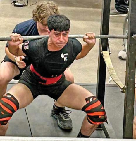 DHS lifters compete at state