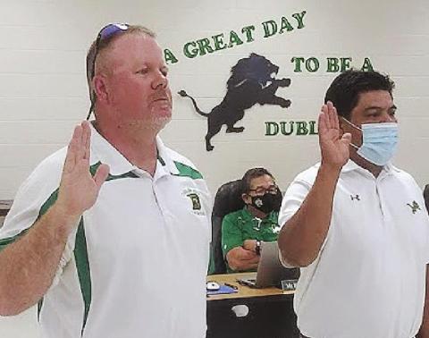 Board members sworn in