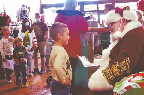 Santa visits Downtown Dublin